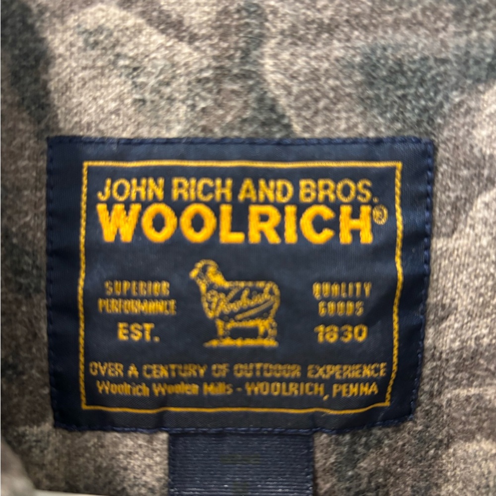 Woolrich Men's Gray Bison Patterned Button Down L… - image 4